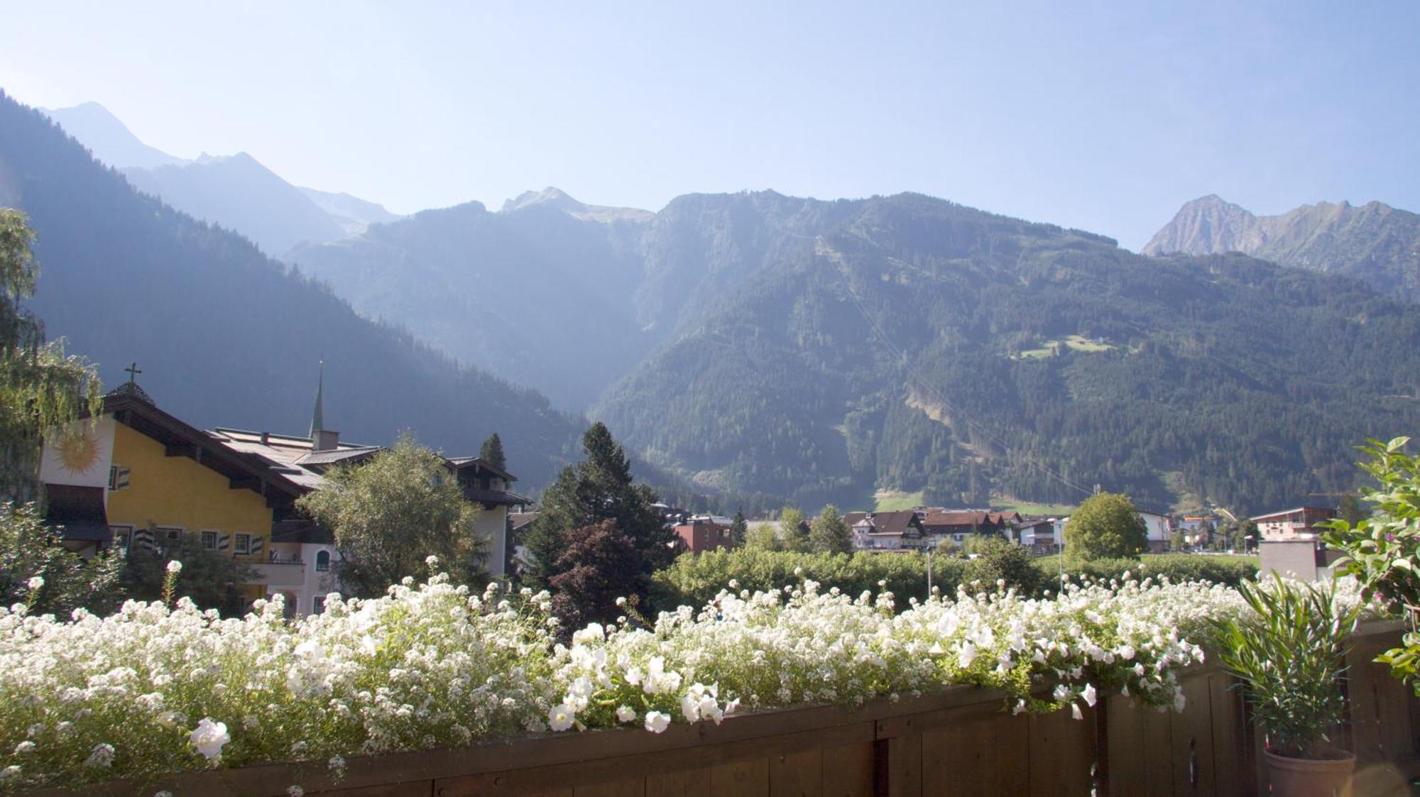 Hotel Landhaus Carla Mayrhofen Kültér fotó