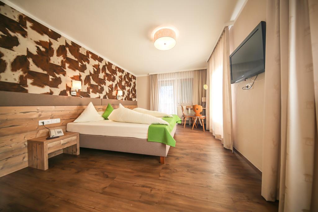 Hotel Landhaus Carla Mayrhofen Kültér fotó